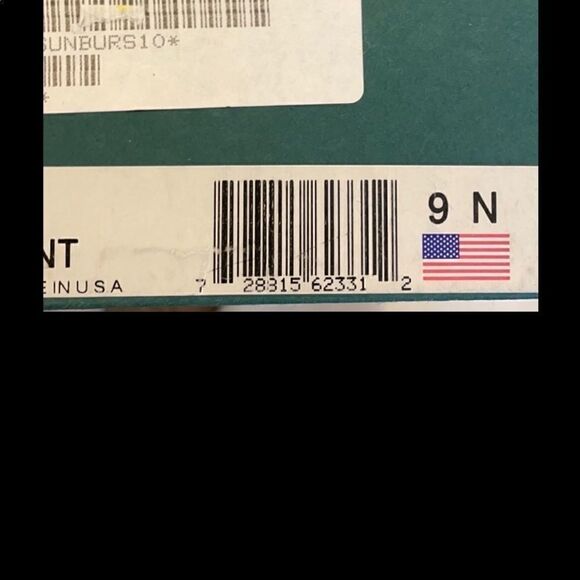 SAS SUNBURST BLACK PATENT CUT OUT SANDALS.… - Picture 7 of 7